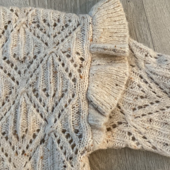 Old Navy Ruffle Sweater - Picture 3 of 4